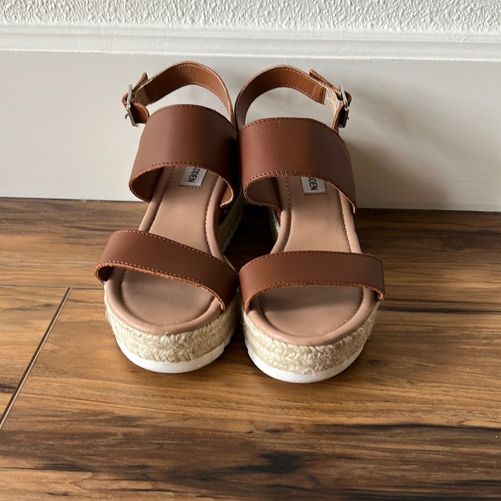 Steven Madden- Tan Espadrilles Sandals- Size 6.5
